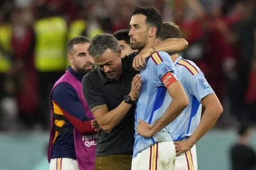 Sergio Busquets giã từ ĐTQG Tây Ban Nha sau thất bại ở World Cup 2022