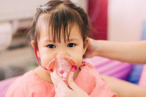 Cách nhận biết sớm và hướng điều trị bệnh viêm phổi ở trẻ em