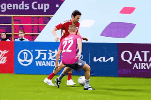 Khoảnh khắc Kaka tỏa sáng ở chung kết FIFA Legends Cup