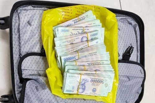 Hành khách bỏ quên vali chứa 500 triệu đồng tại Nội Bài