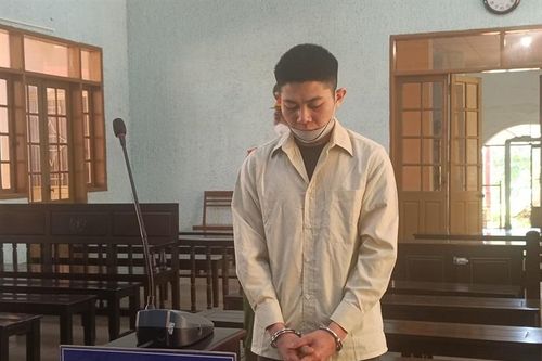 Nghịch tử giết cha lãnh 18 năm tù