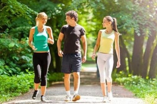 Chuyên gia: Nên đi bộ 100 bước sau mỗi bữa cơm