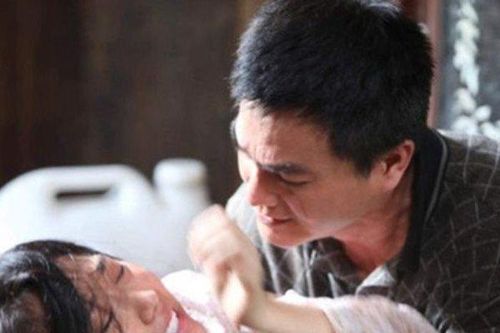 Sao Việt 'bầm dập', vất vả vì cảnh xô xát trên phim, ngoài đời thực thế nào?