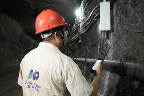 Công nghệ mạng thông minh giúp thợ mỏ có thể gọi video ở độ sâu 300m dưới lòng đất