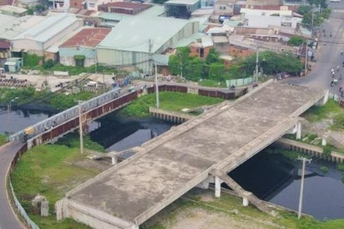 TP.HCM chốt tiến độ hoàn thành cầu Tân Kỳ - Tân Quý sau 4 năm 'phơi nắng mưa'