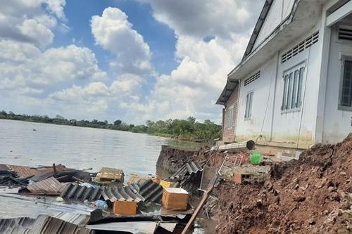 Trắng tay vì sạt lở bờ sông ở Vĩnh Long