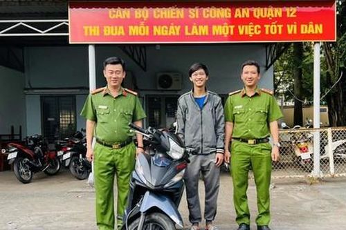 Truy nóng kẻ cướp xe của tài xế Gojek, trao trả ngay để bác tài 'kiếm cơm'