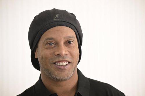 Ronaldinho: Pháp quá mạnh