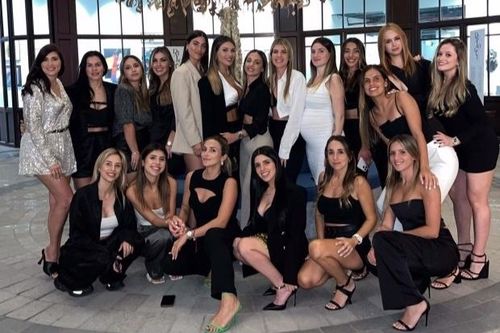 Dàn WAGs Argentina hứa xăm hình chung nếu Messi và đồng đội vô địch