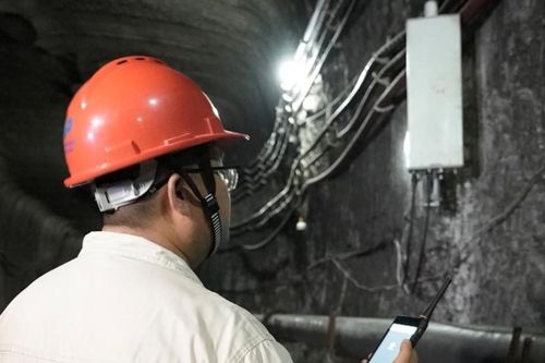 Mạng 4G công nghiệp dạng vòng ring hỗ trợ đắc lực cho hầm mỏ