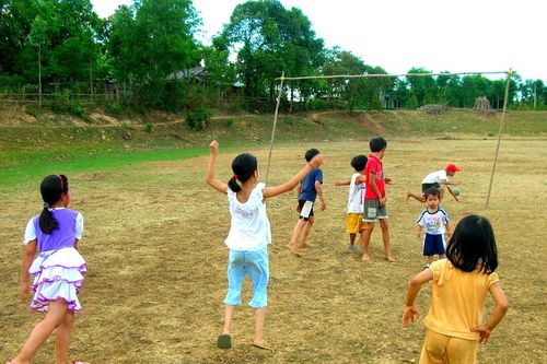Nhớ bóng đá lá chuối...