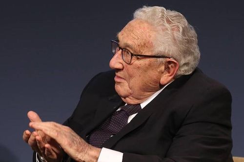 Cựu Ngoại trưởng Mỹ Kissinger nêu đề xuất giải quyết cuộc xung đột ở Ukraine