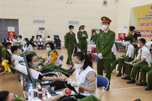 Chương trình hiến máu Chủ nhật Đỏ: Hành trình 15 năm san sẻ yêu thương