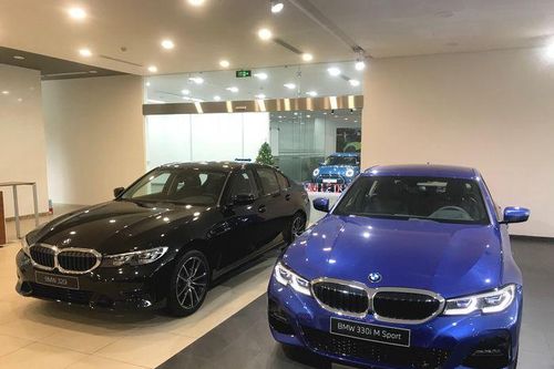 Lắp ráp tại Việt Nam, hàng loạt xe BMW giảm giá mạnh