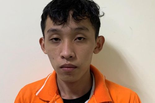 Tóm gọn nam thanh niên lẻn vào nhà hàng, trốn trong nhà vệ sinh nữ suốt 6 tiếng chờ làm điều này
