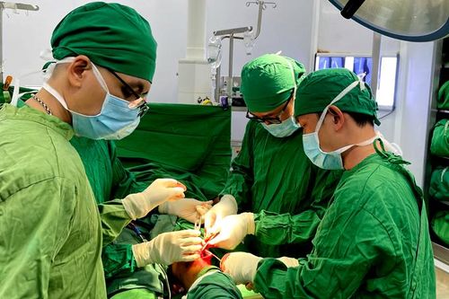 Cẩn trọng với tổn thương góc sau ngoài khớp gối