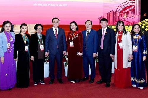 Kiến nghị nhiều giải pháp phát triển văn hóa