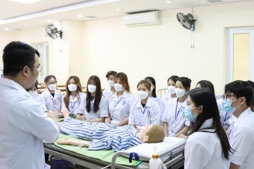 Trường Cao đẳng Y Dược Hà Nội tăng cường quản lý đào tạo vì chất lượng nhân lực y tế thời hội nhập