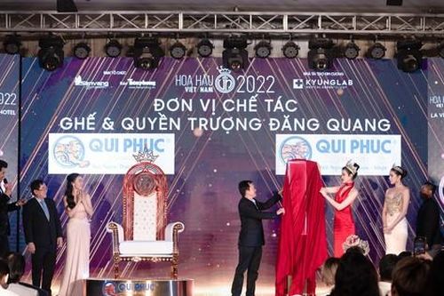 Độc đáo ghế và quyền trượng Hoa hậu Việt Nam 2022 hình mặt trời, chim lạc