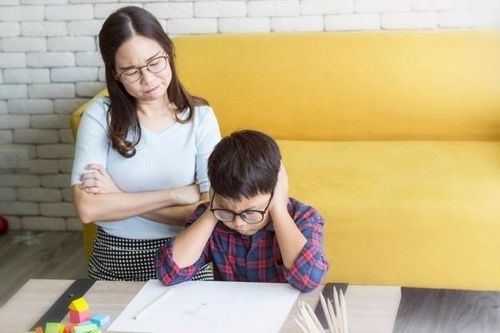 Vì đâu con chán học?