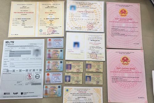Triệt phá đường dây chuyên sản xuất, mua bán giấy tờ giả liên tỉnh