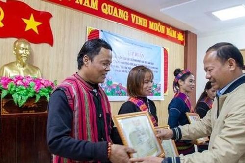 Quảng Bình: Truyền dạy văn hóa dân gian dân tộc Bru - Vân Kiều