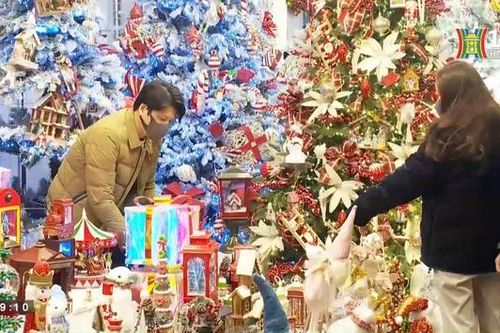 Không khí Noel tràn ngập ở Thủ đô Hà Nội