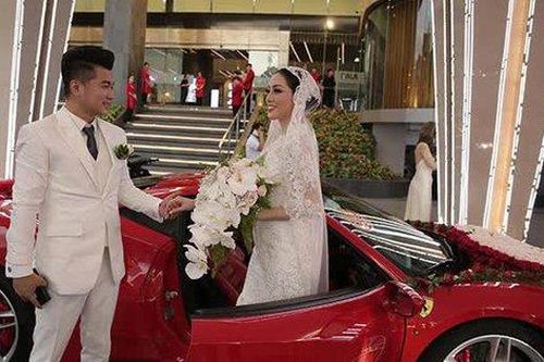 Sao Việt mừng cưới bằng quà khủng: Diệp Lâm Anh - Ngô Kiến Huy chi tiền mua vàng, người đưa hẳn xế hộp 15 tỷ