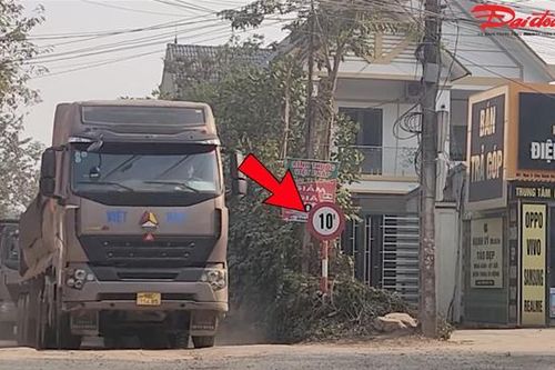 Yên Lạc - Vĩnh Phúc: Loạt xe siêu trường siêu trọng 'hoành hành' trên đường dân sinh