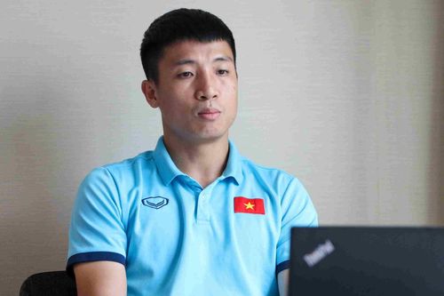 Bùi Tiến Dũng không kịp sang Lào