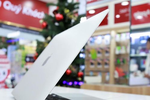 MacBook Air M1 chỉ còn 21,79 triệu đồng