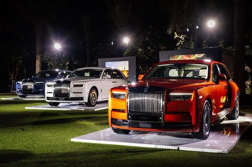 'Soi' dàn xe Rolls-Royce Phantom siêu sang từ nghệ nhân Sacha Jafri
