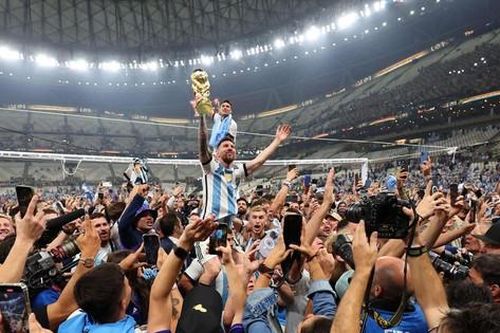 Messi và lễ tấn phong của nhà Vua