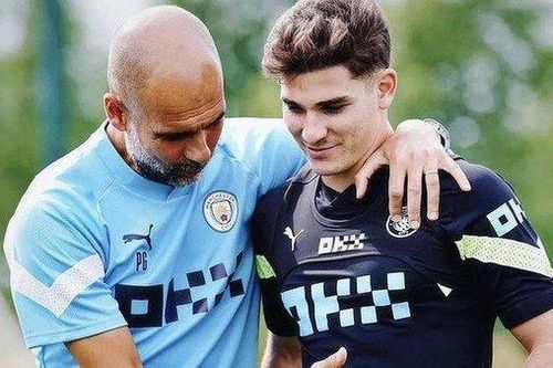 Alvarez tiết lộ Pep dự đoán chính xác Argentina vô địch World Cup