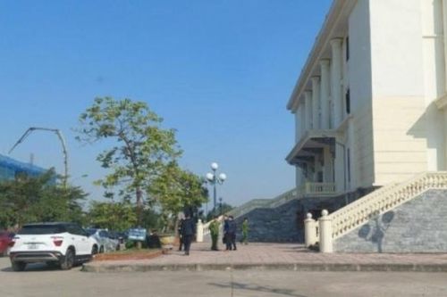 Bắc Giang thông tin chính thức về vụ việc người đàn ông tưới xăng châm lửa đốt tại trụ sở tòa án
