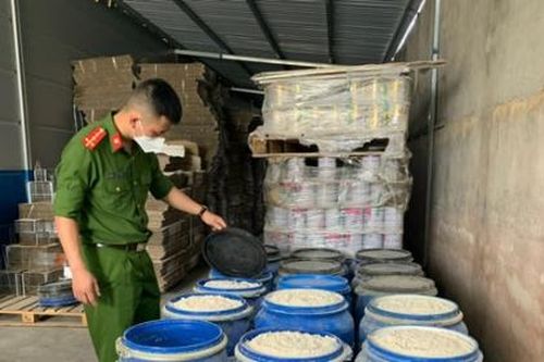 Khởi tố Công ty Cổ phần Sữa Hà Lan sản xuất sữa bột kém chất lượng