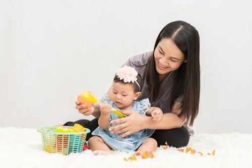 Thời điểm 'vàng' cha mẹ cần biết để tập trung phát triển trí não cho con