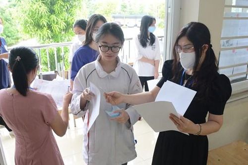 Tuyển sinh 2023: Trường đại học giảm chỉ tiêu xét tuyển qua điểm thi tốt nghiệp THPT