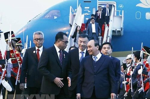 Chủ tịch nước Nguyễn Xuân Phúc bắt đầu chương trình thăm cấp Nhà nước Indonesia
