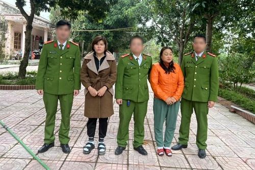 Bắt 2 'nữ quái' bán ma túy trong khu công nghiệp