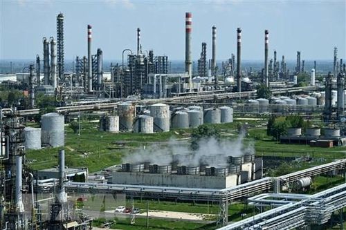 Lượng tiêu thụ khí đốt trong 4 tháng qua của EU giảm hơn 20%