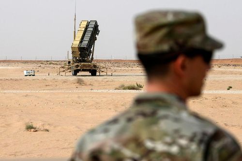 Giới chức Mỹ hé lộ kế hoạch gửi bộ chế tạo bom 'thông minh' và tên lửa Patriot cho Ukraine