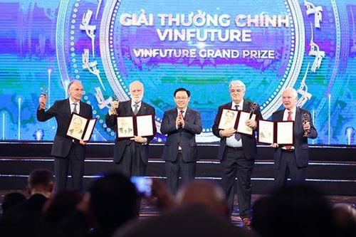 3 triệu USD vinh danh công trình phát minh đột phá về công nghệ mạng toàn cầu