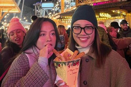 Lung linh phiên chợ Giáng sinh nổi tiếng ở Paris