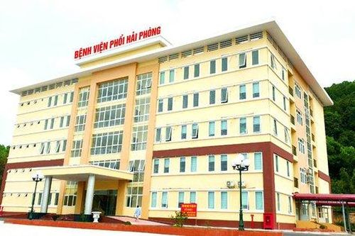 Nhân viên 'tố' phải nộp tiền khi xét bậc lương, Giám đốc Bệnh viện Phổi Hải Phòng bị phê bình