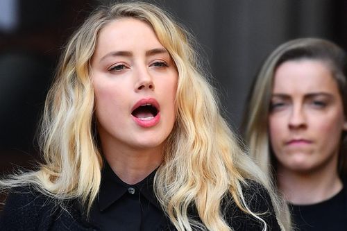 Chuyên gia phân tích quyết định của Amber Heard
