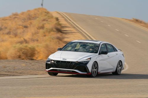 Hyundai Elantra N 'nằm nhà' hơn 4 tháng vì ống xả quá ồn
