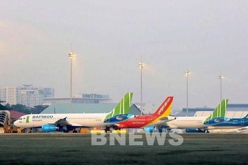 Nhiều chặng bay nội địa gần kín chỗ dịp Tết Nguyên đán