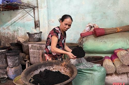Nghề làm hương vào vụ tết