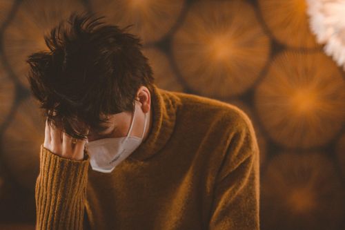 Ho sốt cả tuần không đi khám, người đàn ông nguy kịch do lao phổi